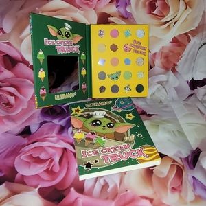 Ultramo Eyeshadow Palette Inspired By Baby Yoda